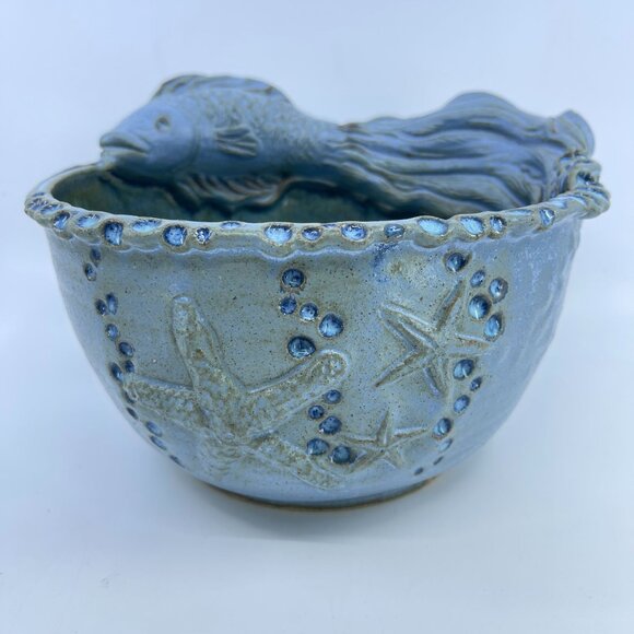 timberlate ceramic arts handcrafted ceramic bowl with fish & starfish design - Picture 1 of 10